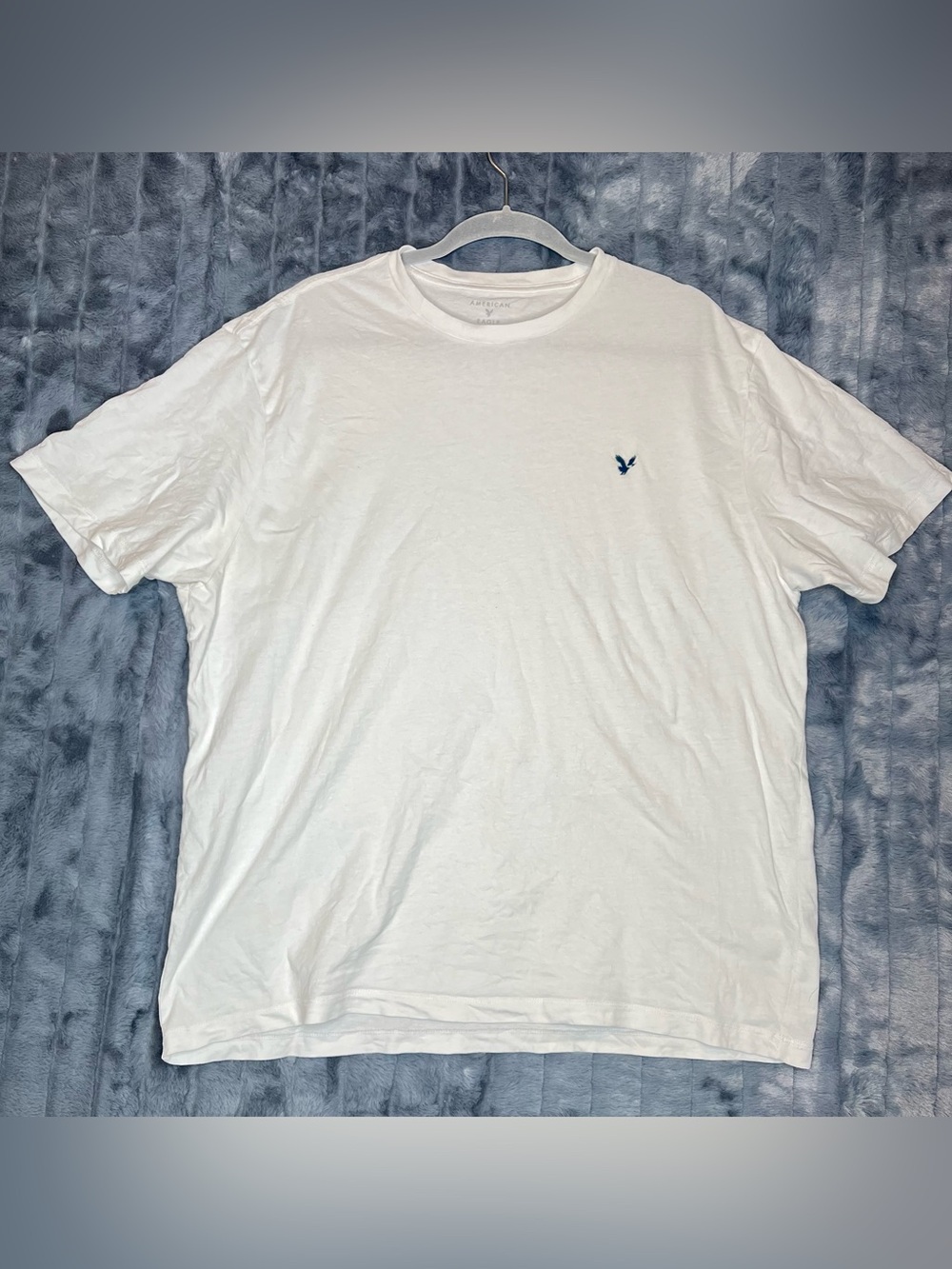 American Eagle Men’s XL White T-Shirt Super Soft 100% Cotton Embroidered Eagle